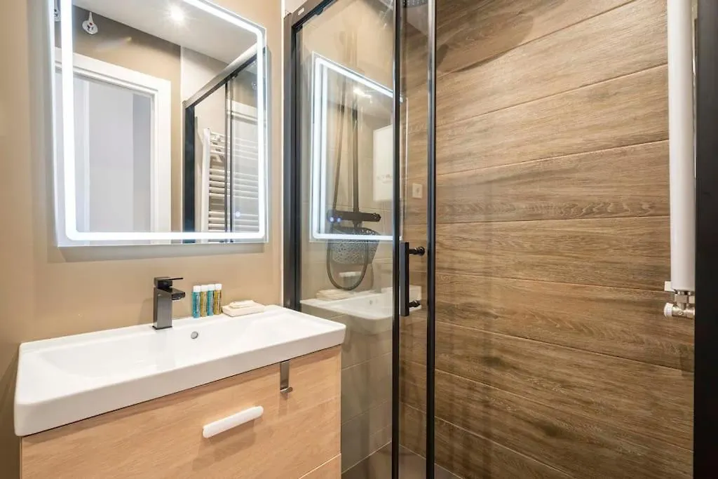 Agradable Apartamento A Pie De Calle-30 Min De Sol Madrid Lägenhet